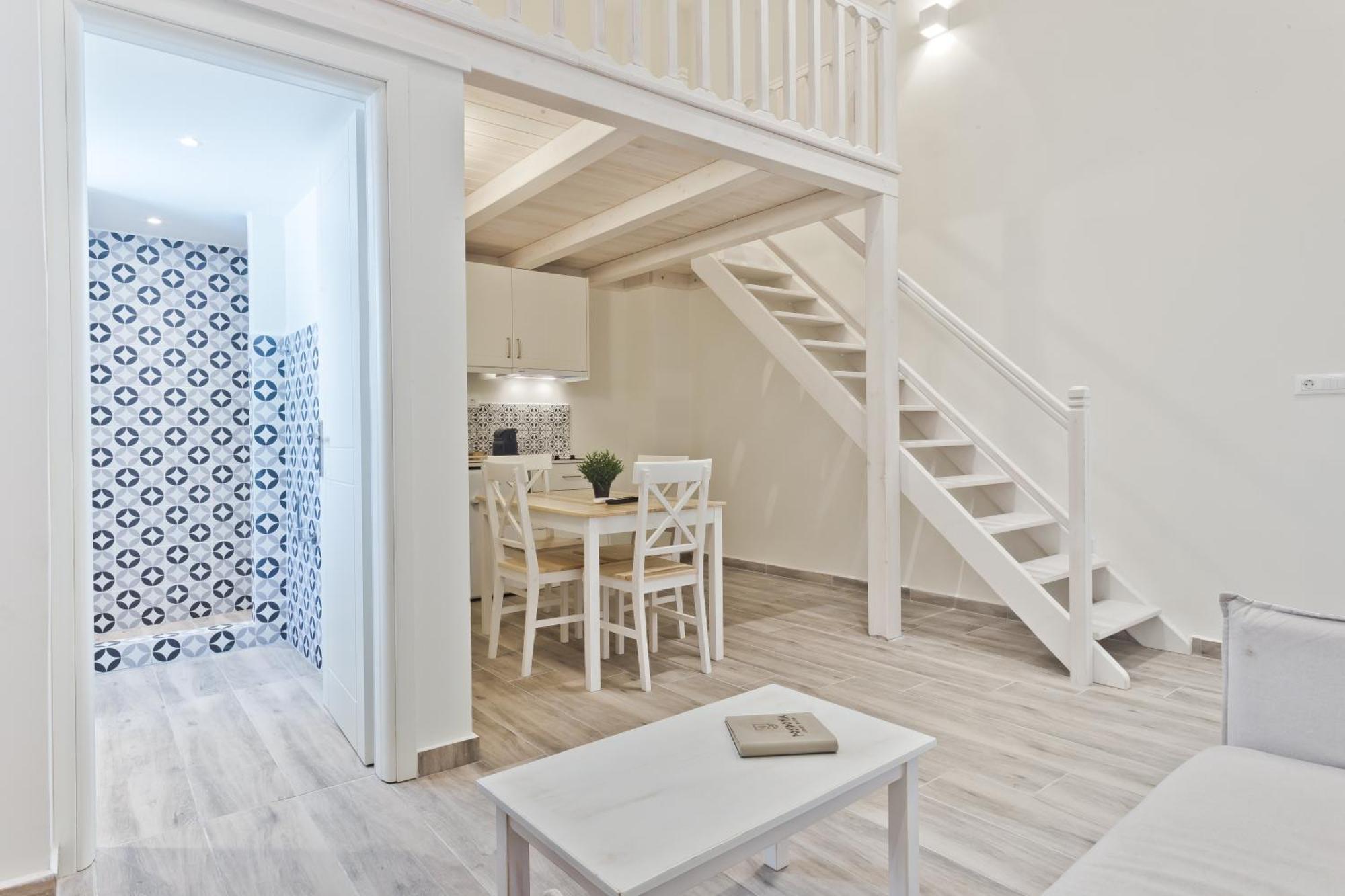 Posidonia Luxury Suites 카르파토스 외부 사진